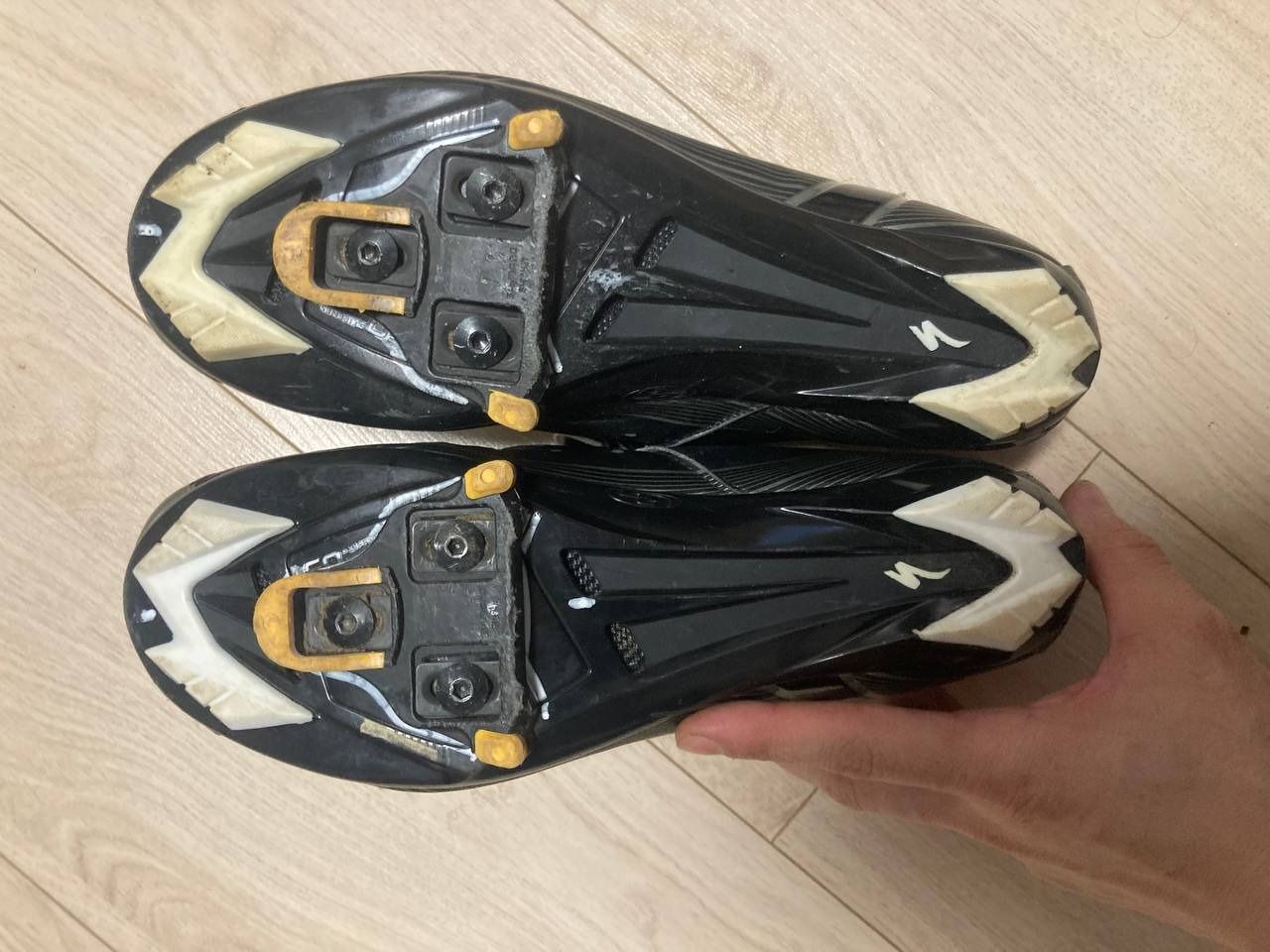 Контакты шоссе specialized с шипами