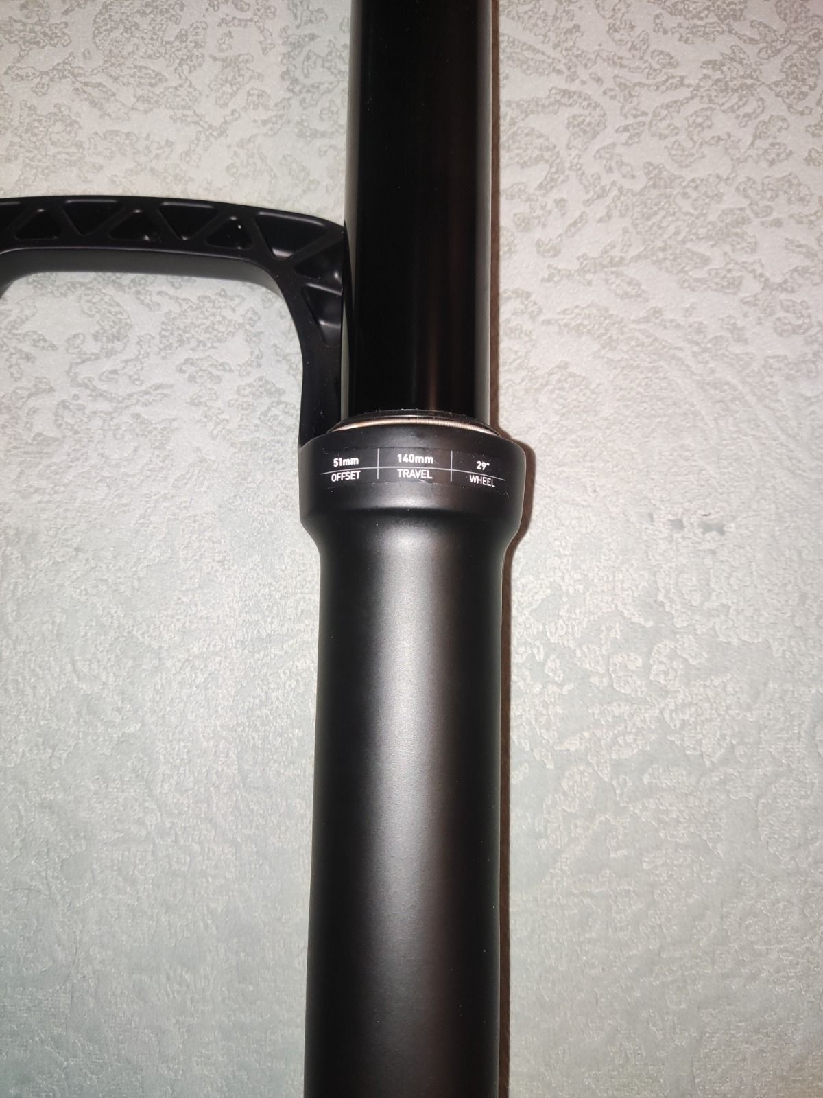 Rock Shox Revelation RC 29'' 140 мм  Debon Air