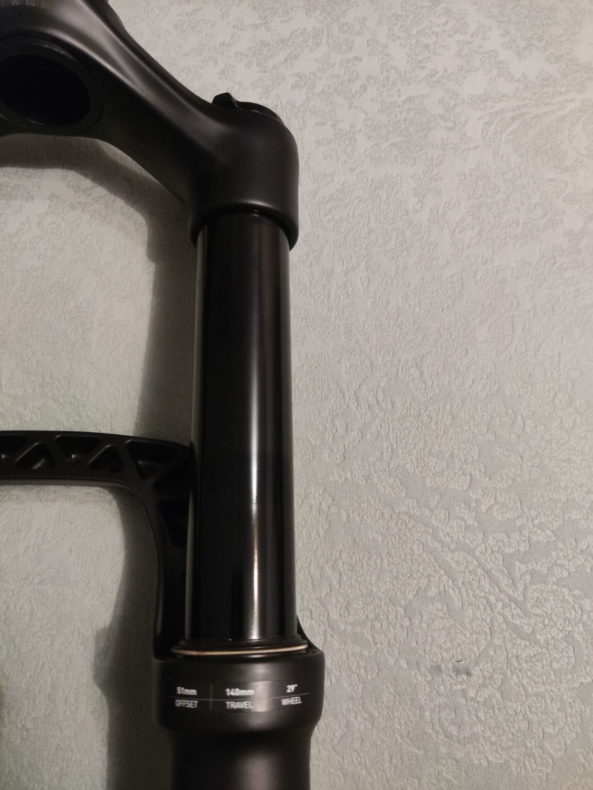 Rock Shox Revelation RC 29'' 140 мм  Debon Air