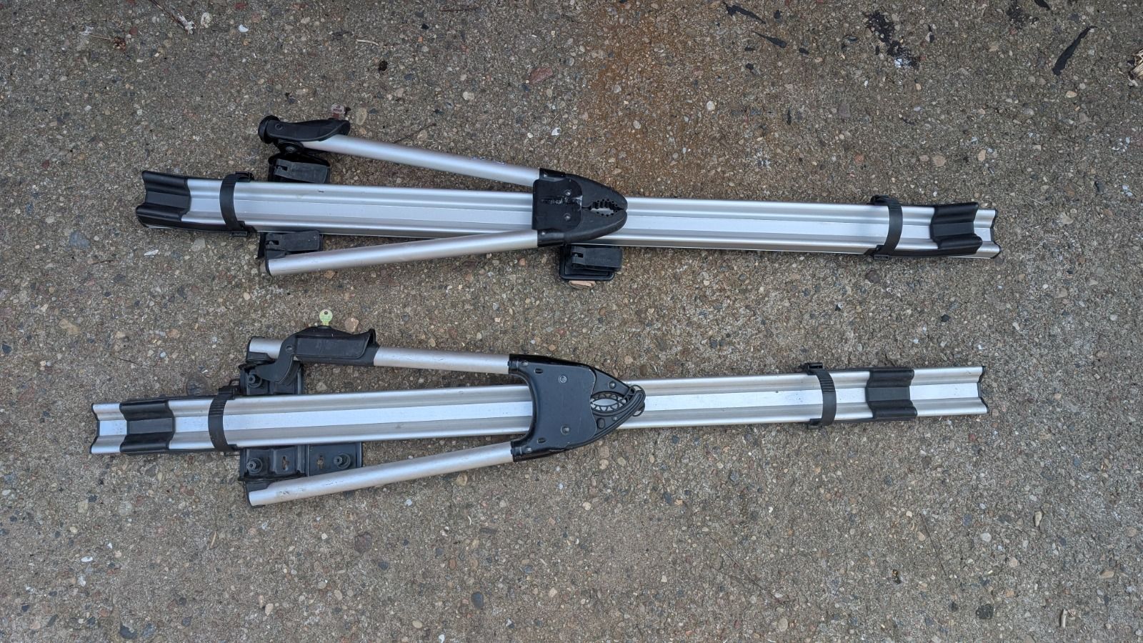 Велобагажники Thule Tour