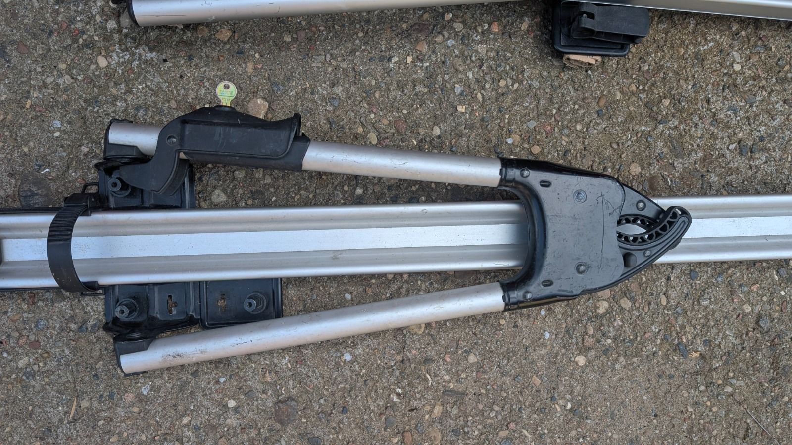 Велобагажники Thule Tour