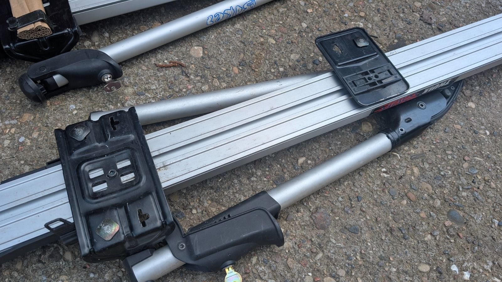 Велобагажники Thule Tour