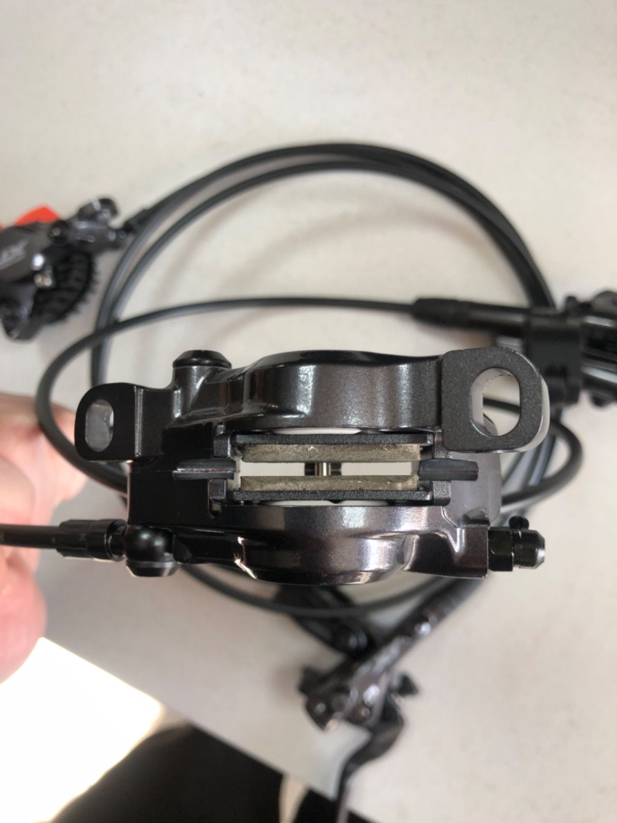 Комплект тормозов Shimano BR-M8100