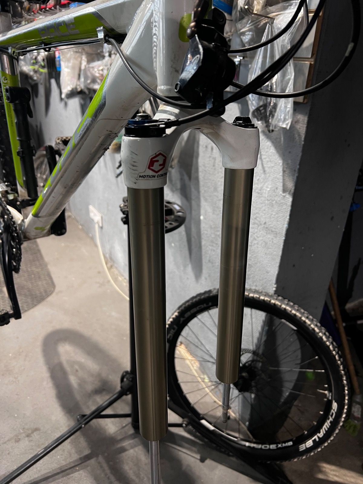 Cube Ltd Race 26 (M)