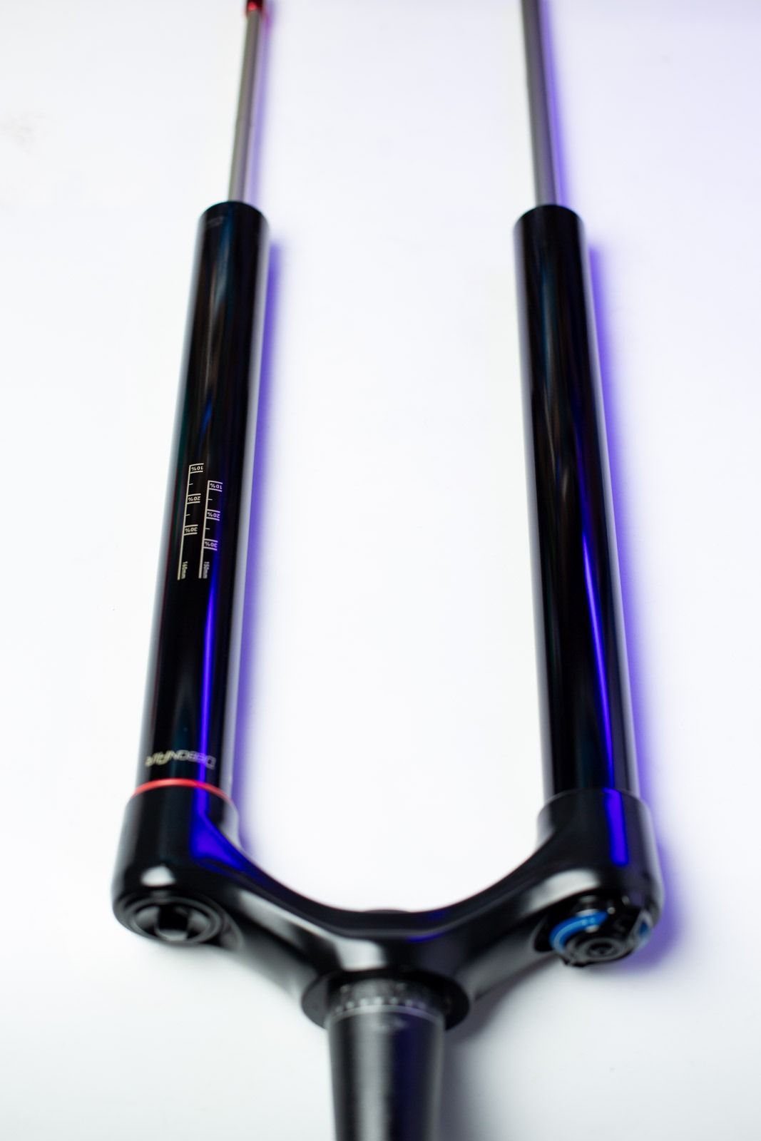 Продана _ Вилка RockShox Yari 29