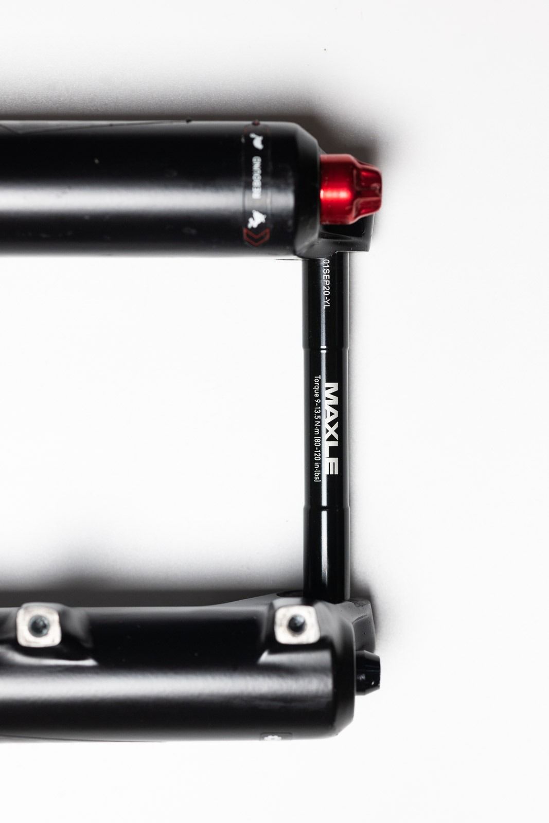Продана _ Вилка RockShox Yari 29
