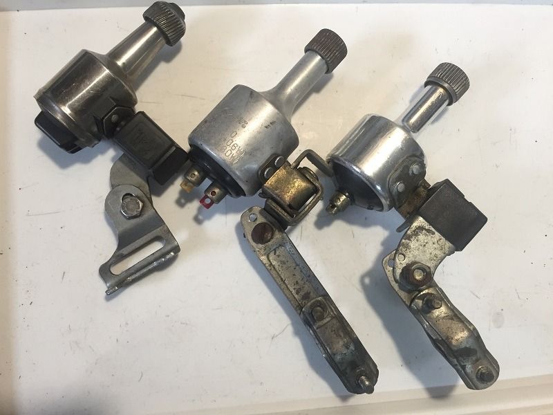 3 динамо - по 20р. за 1шт. 1 фару - 20р Отправлю европочтой за счет покупателя. Оптом - за 55р.