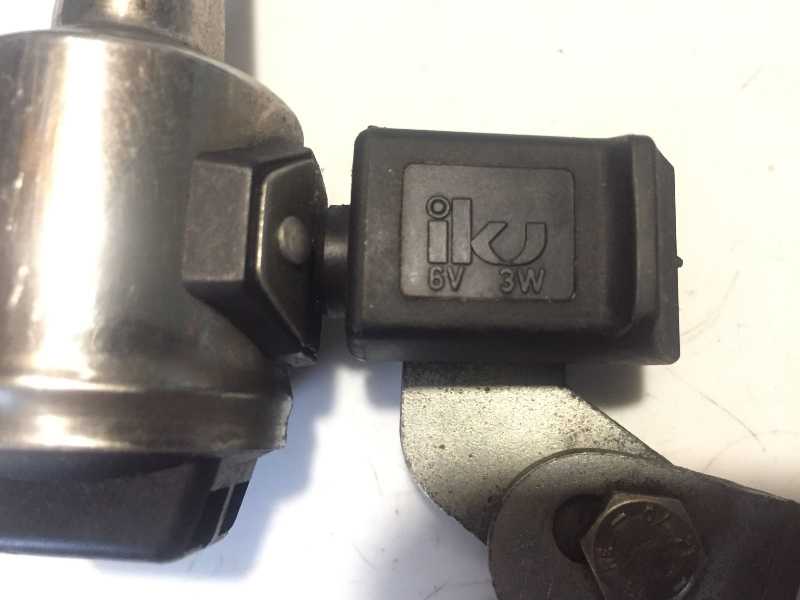 3 динамо - по 20р. за 1шт. 1 фару - 20р Отправлю европочтой за счет покупателя. Оптом - за 55р.