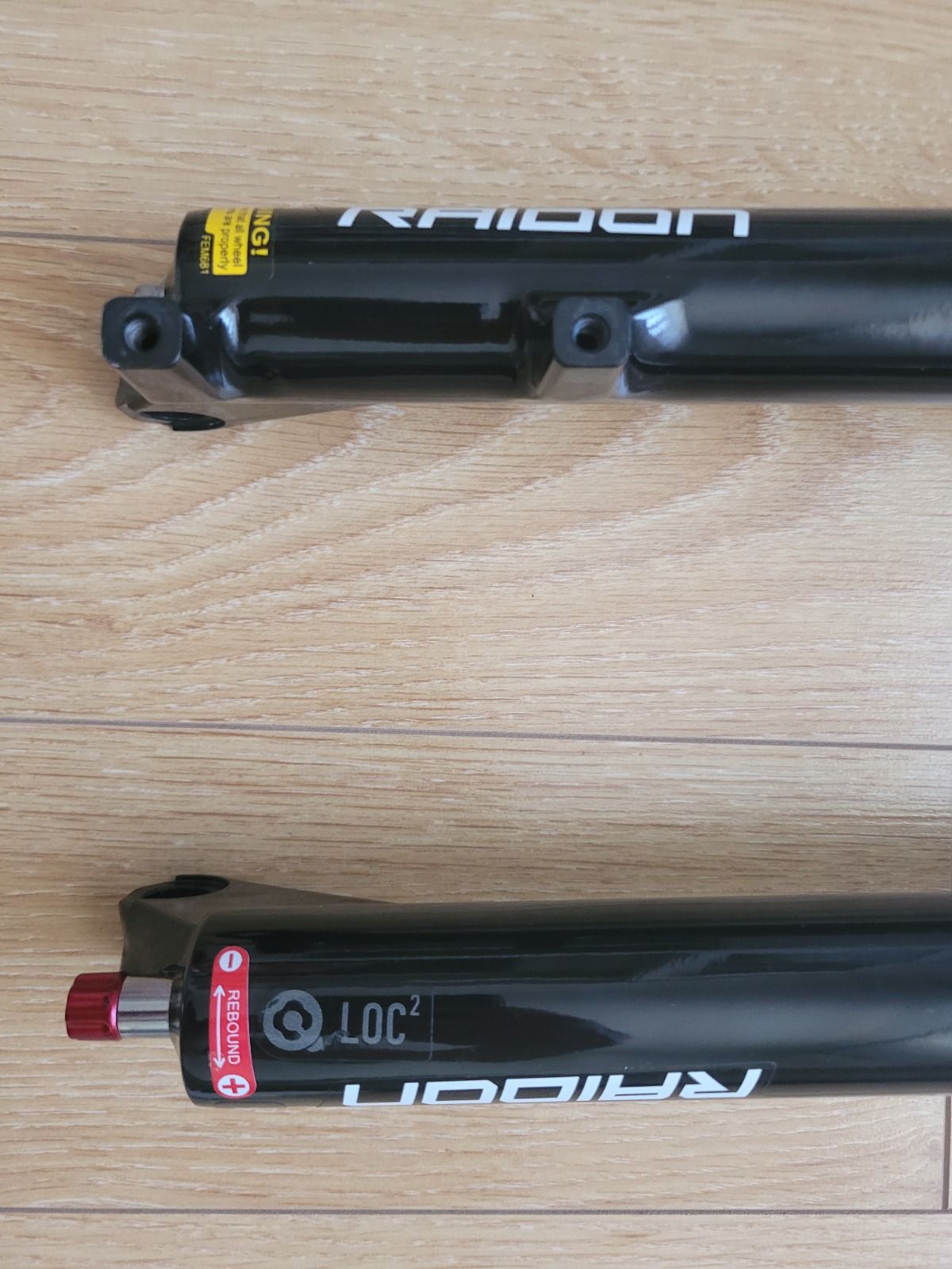 Вилка   SRSUNTOUR RAIDON AIR 27.5., ось.
