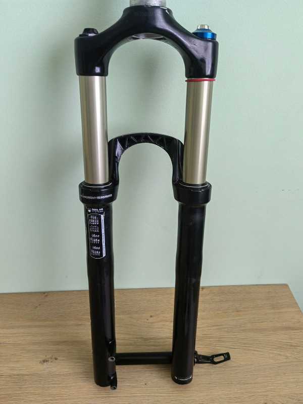 Вилка rockshox reba 29