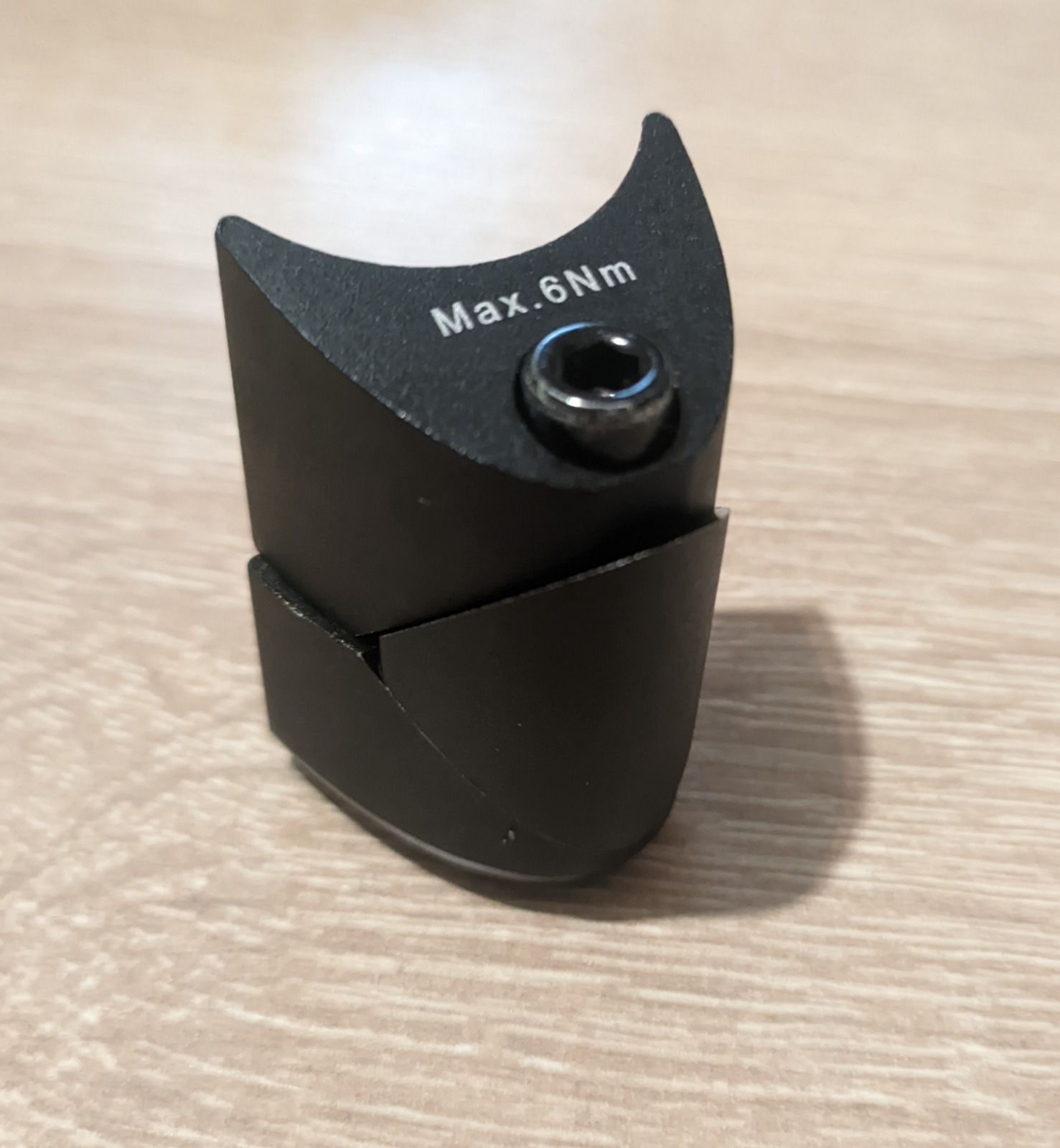 Зажим подсидельного штыря giant d-fuse