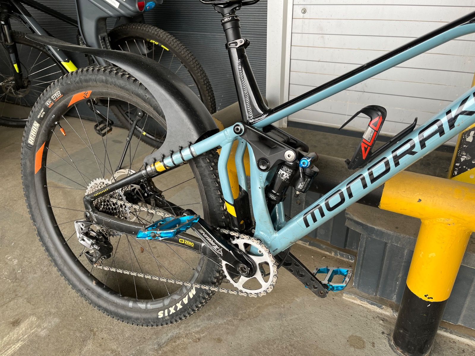 Велосипед Mondraker Superfoxy R 29L 2022 Custom +Допы