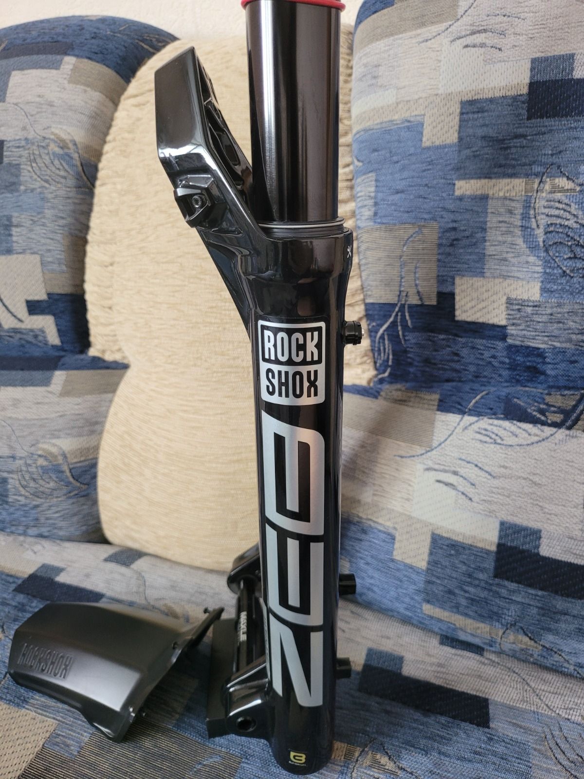 Вилка Rockshox Zeb Ultimate Charger 3