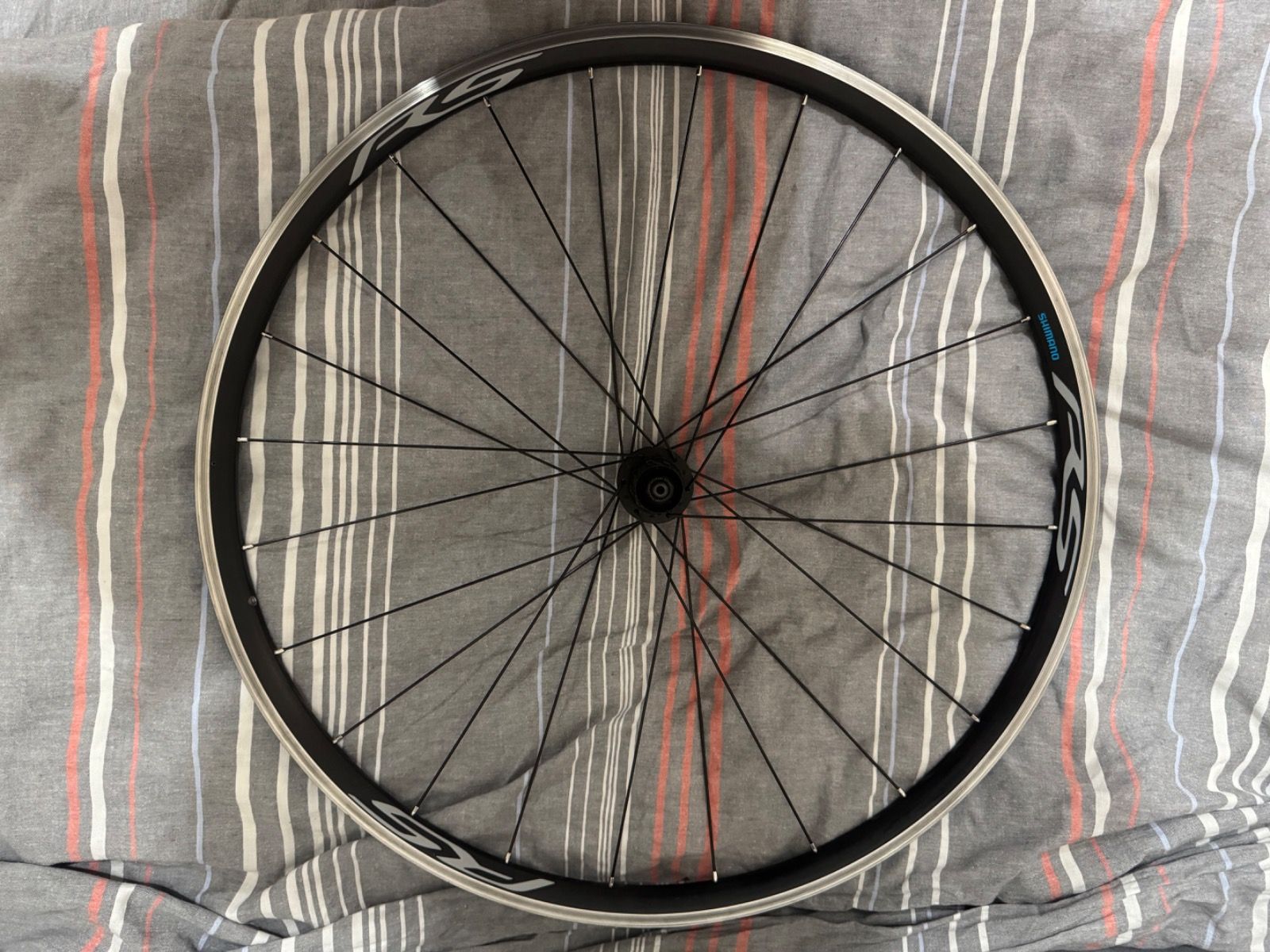 Колеса шоссейные Shimano WH-RS100-CL 28