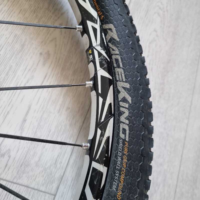 Mavic crosstrail ust