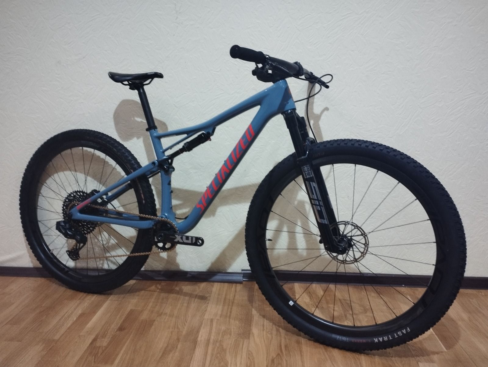 Вело  МТБ Specialized EPIC evo  КАРБОН