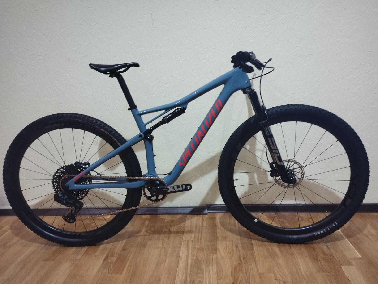 Вело  МТБ Specialized EPIC evo  КАРБОН