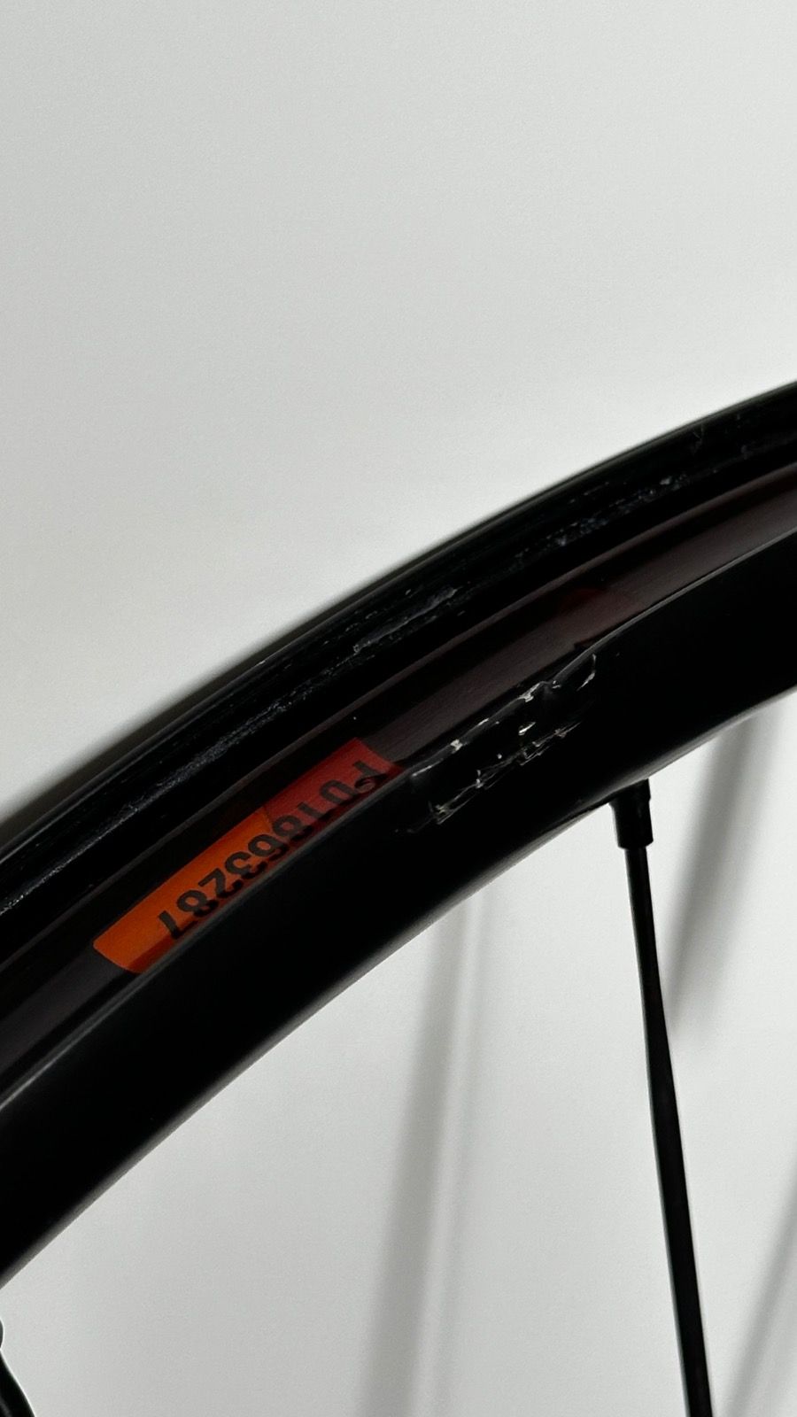 DT Swiss E1800 spline 28