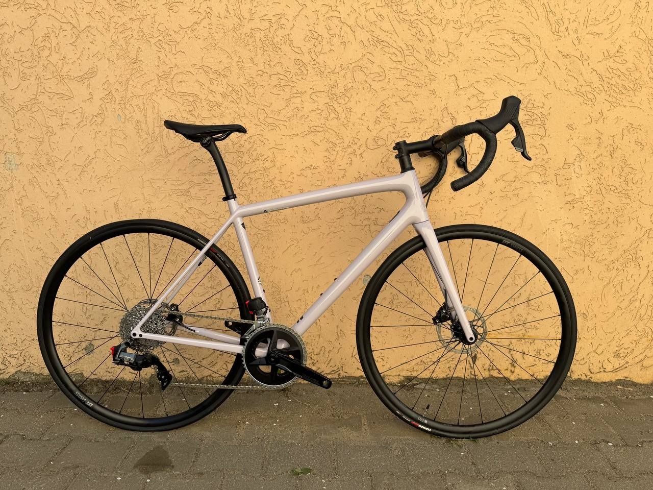 Specialized Aethos carbon