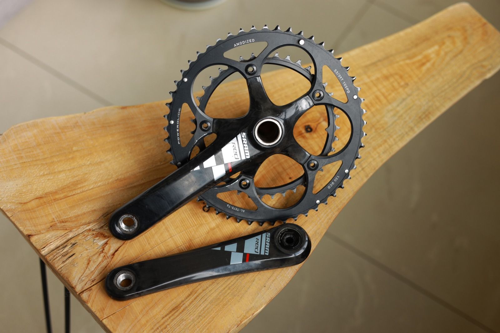Sram Red Carbon GXP Road Bike Crank 53-39T 10-Speed 175mm