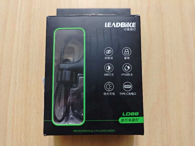 Велофара Leadbike 400Lumen новая