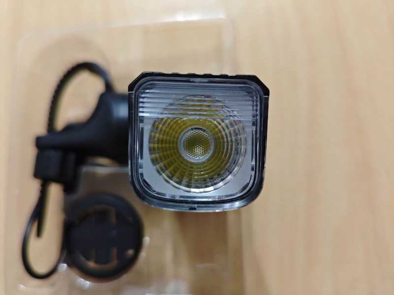Велофара Leadbike 400Lumen новая