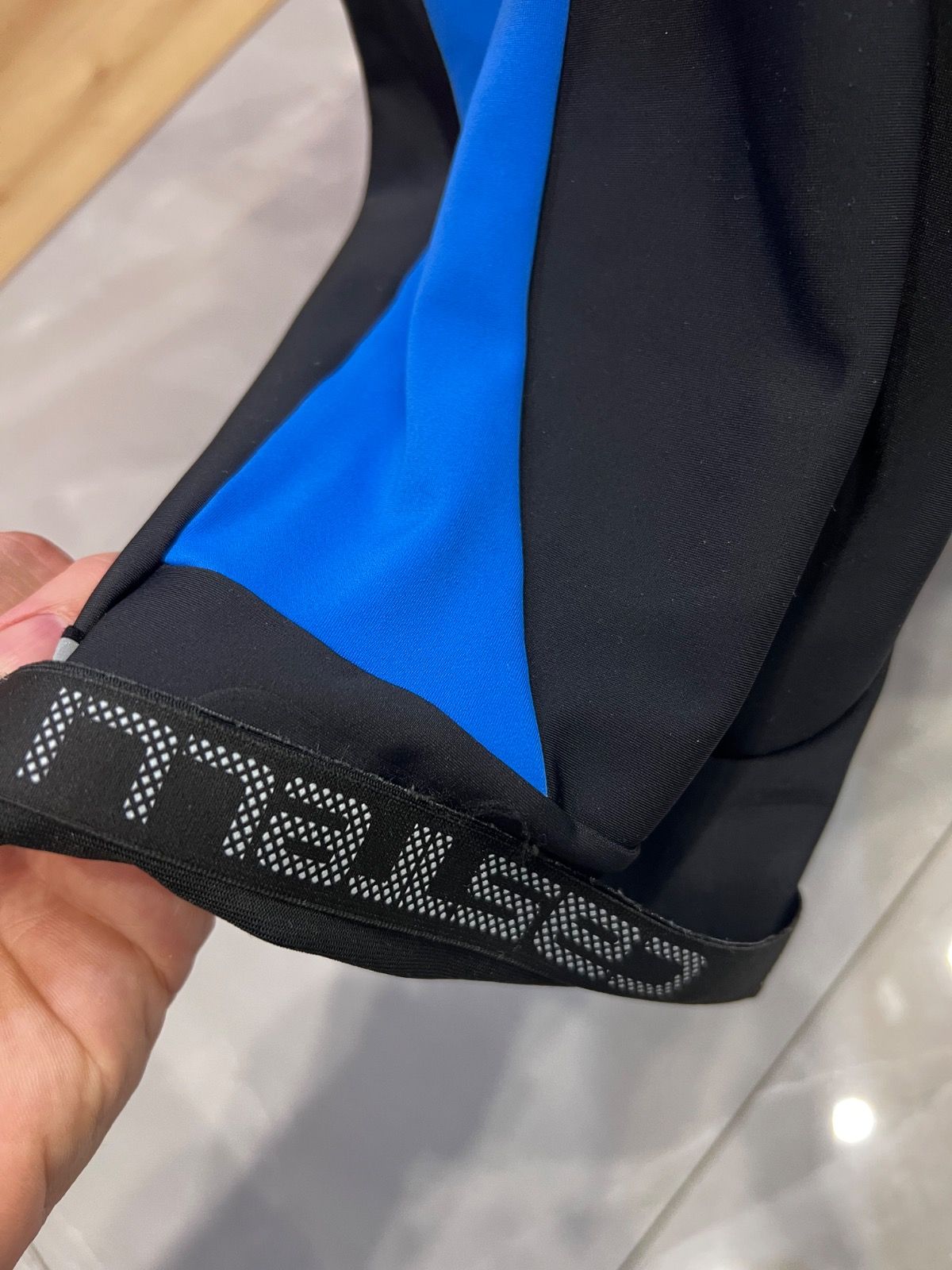Castelli, specialized, adidas