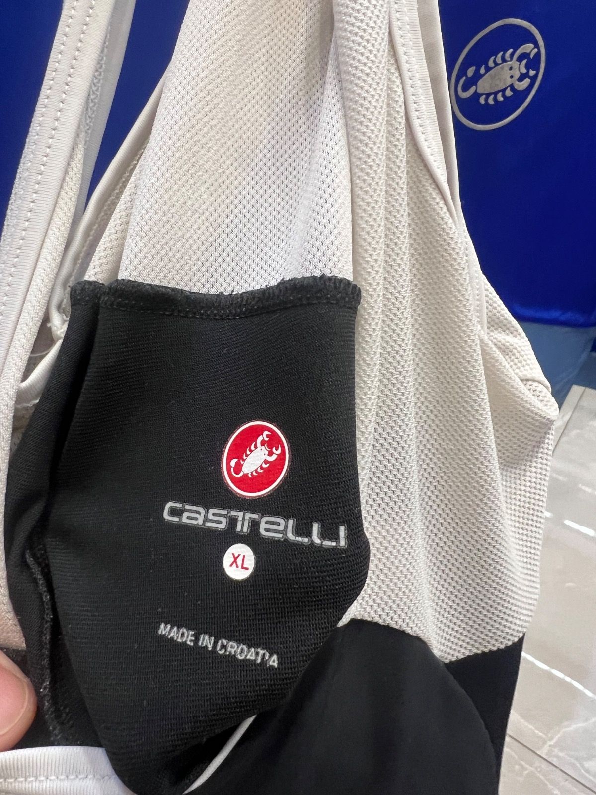 Castelli, specialized, adidas