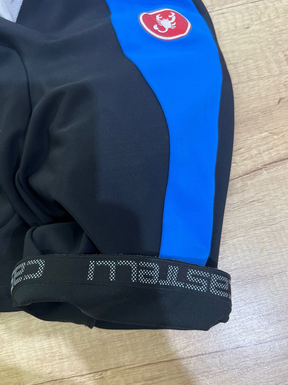 Castelli, specialized, adidas
