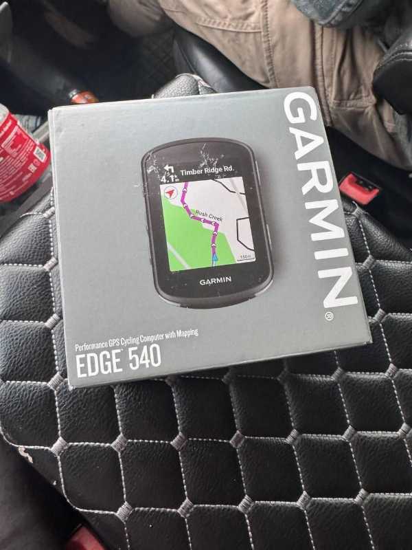 Новый оригинальный навигатор Garmin Edge 540