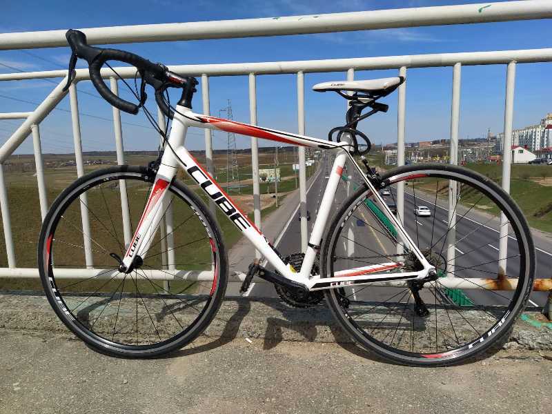 Шоссейный велосипед Cube Peloton Pro