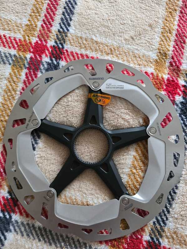 Ротор Shimano RT-MT800-M 180mm. Новый