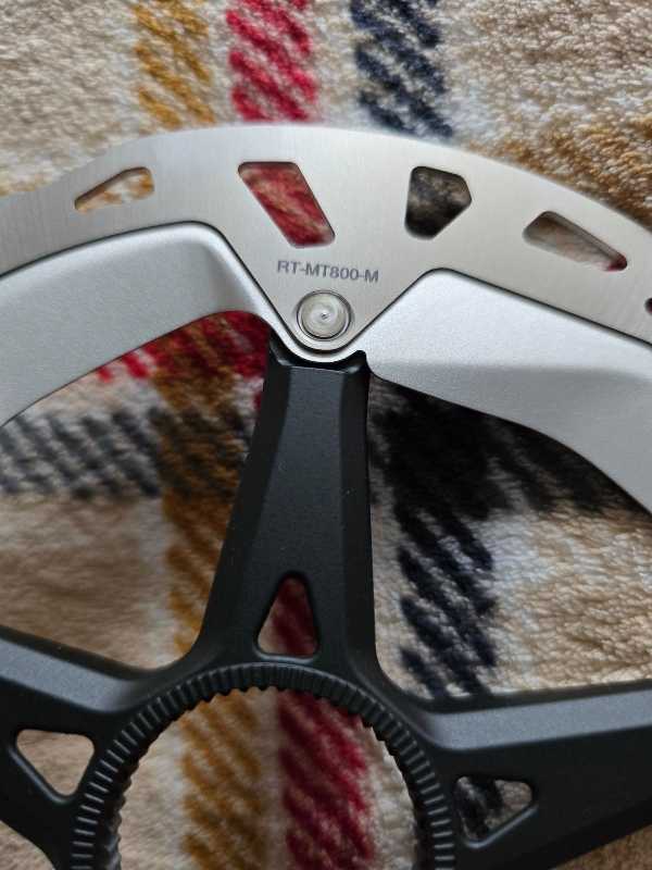 Ротор Shimano RT-MT800-M 180mm. Новый