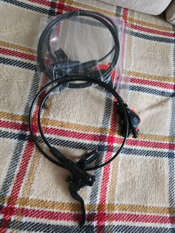 Гидравлические тормоза Shimano SLX M7120