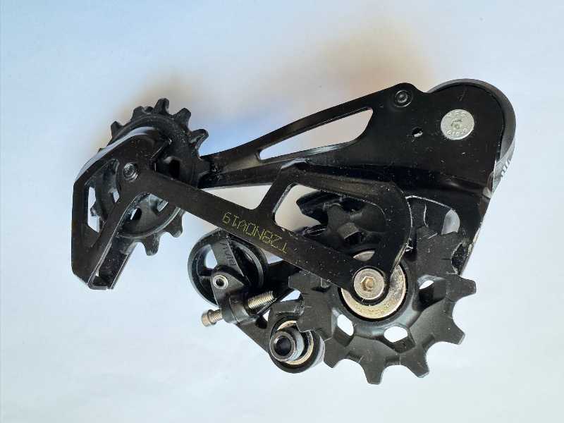 Задний переключатель SRAM + манетка SRAM