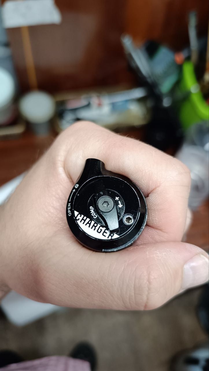 RockShox Charger RLC