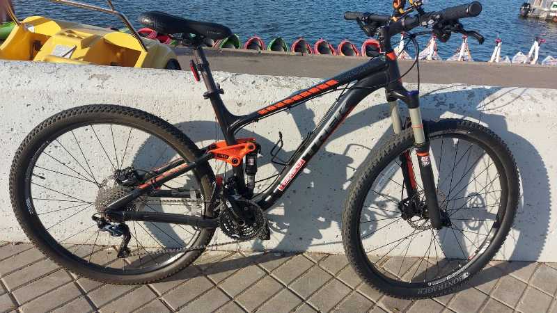 велосипед Trek series FUEL EX e2.