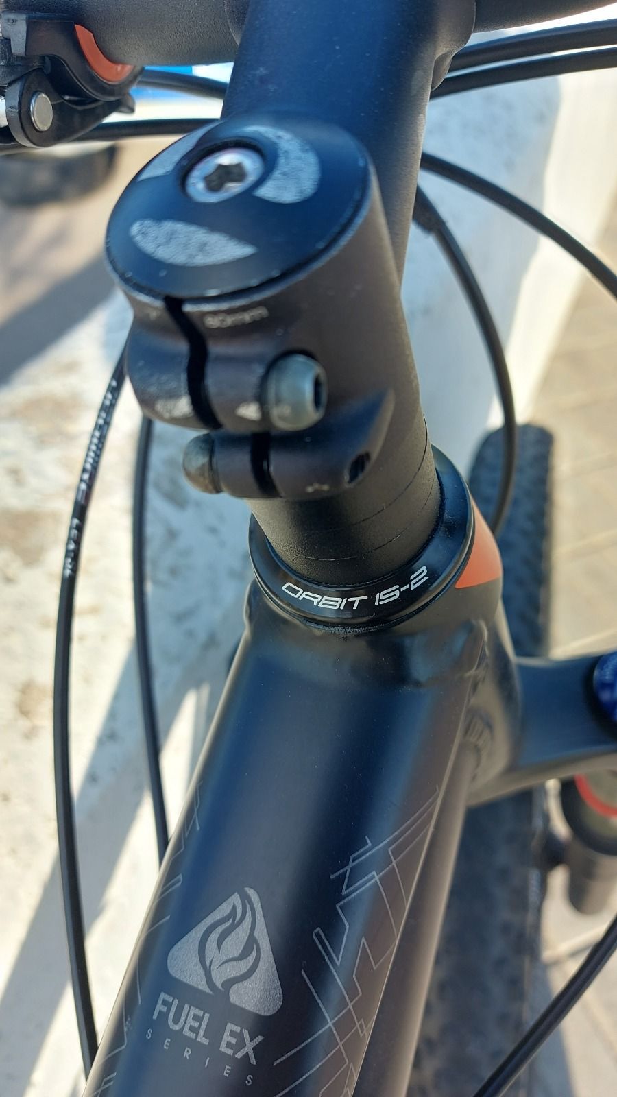 велосипед Trek series FUEL EX e2.
