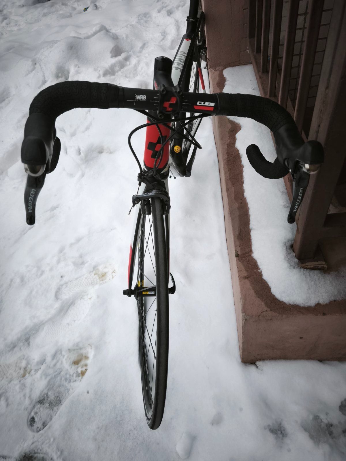 Карбоновый шоссейный велосипед cube agree