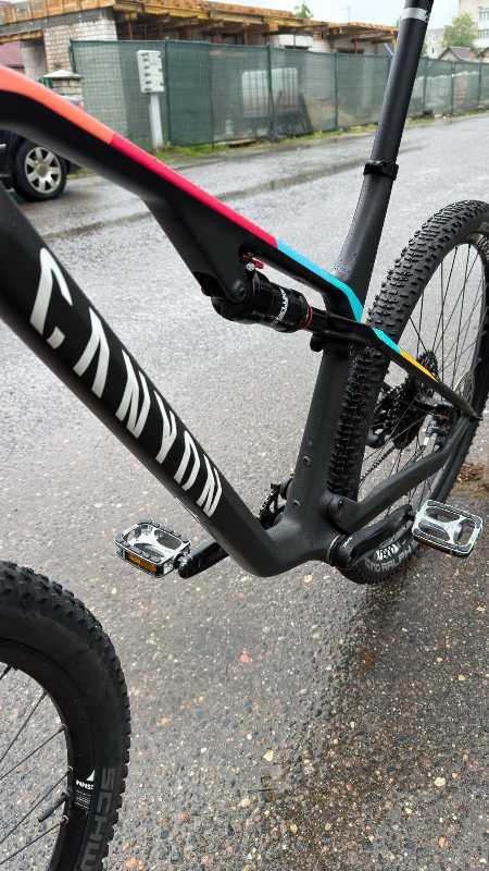 Canyon Lux CF SL 6.0