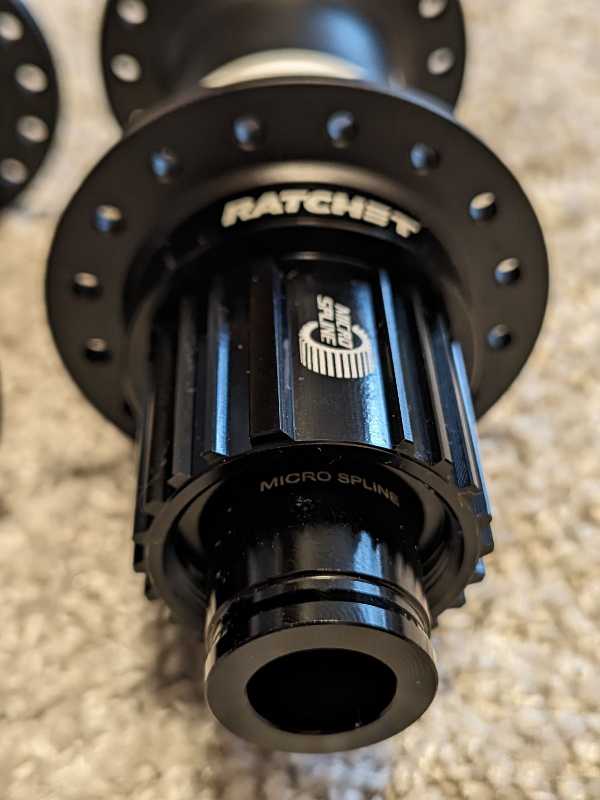 Втулки DT Swiss 350, 32t, centerlock, microspline