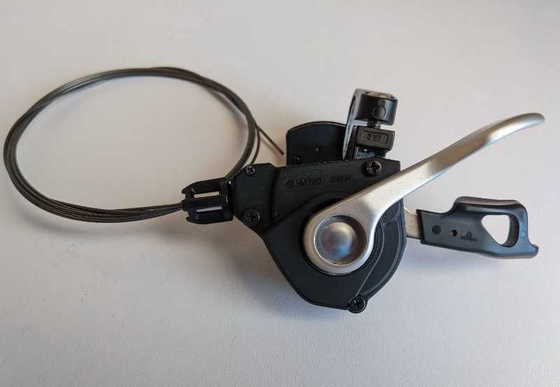 Манетки: Shimano XT M780-10ск. и Shimano SLX M7000-11ск.