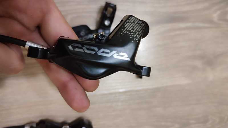Тормоза sram code r