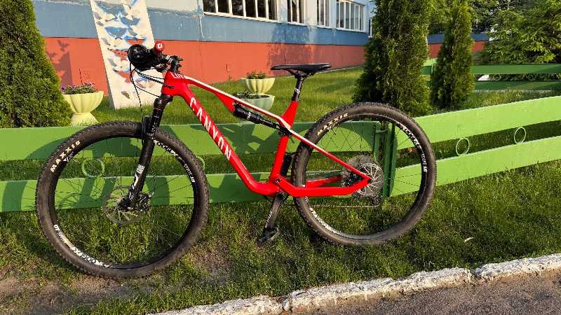 Canyon lux двухподвес M карбон
