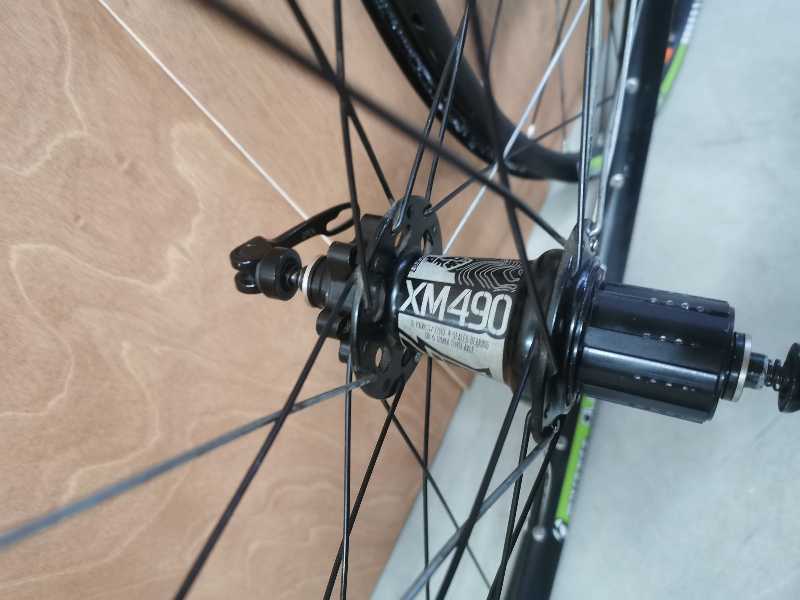Колеса 27.5 обода Bontrager втулки Koozer