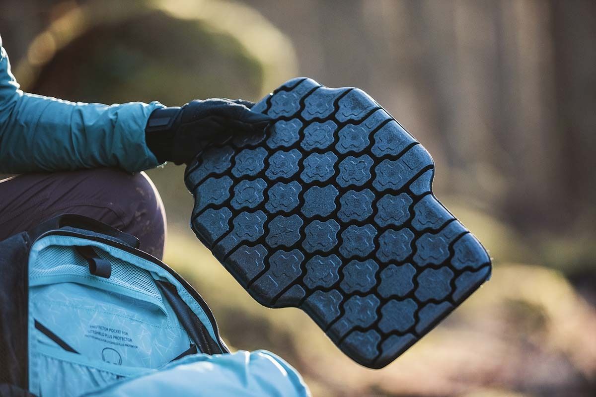 Evoc Trail Pro 10 L/XL, защита спины