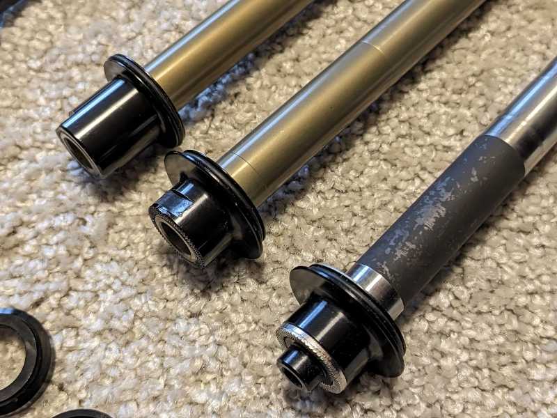 Оси и адаптеры для втулок Novatec D791/D792 и др.