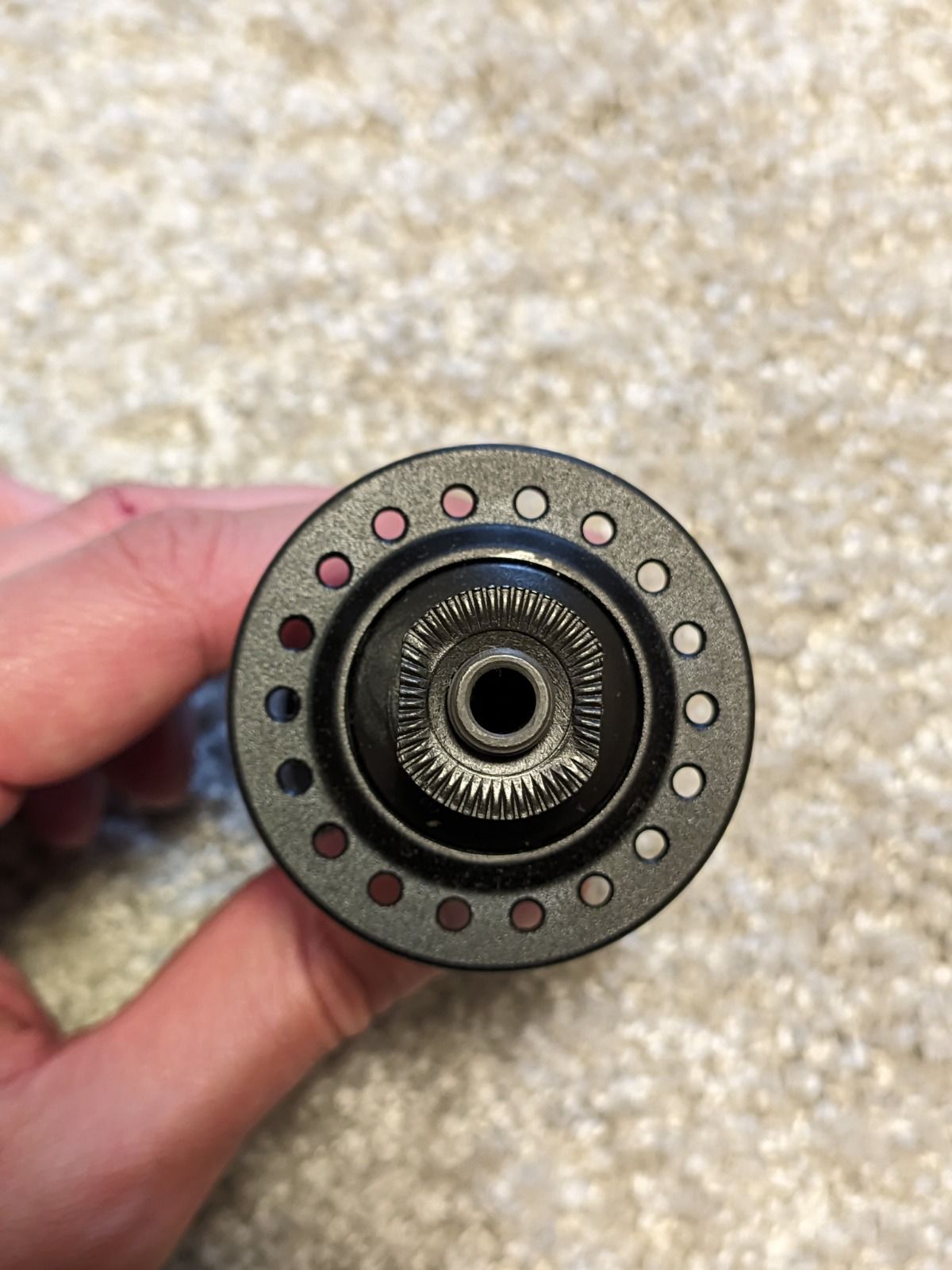 Втулка передняя Shimano HB-T4000, 36H, V-Brake