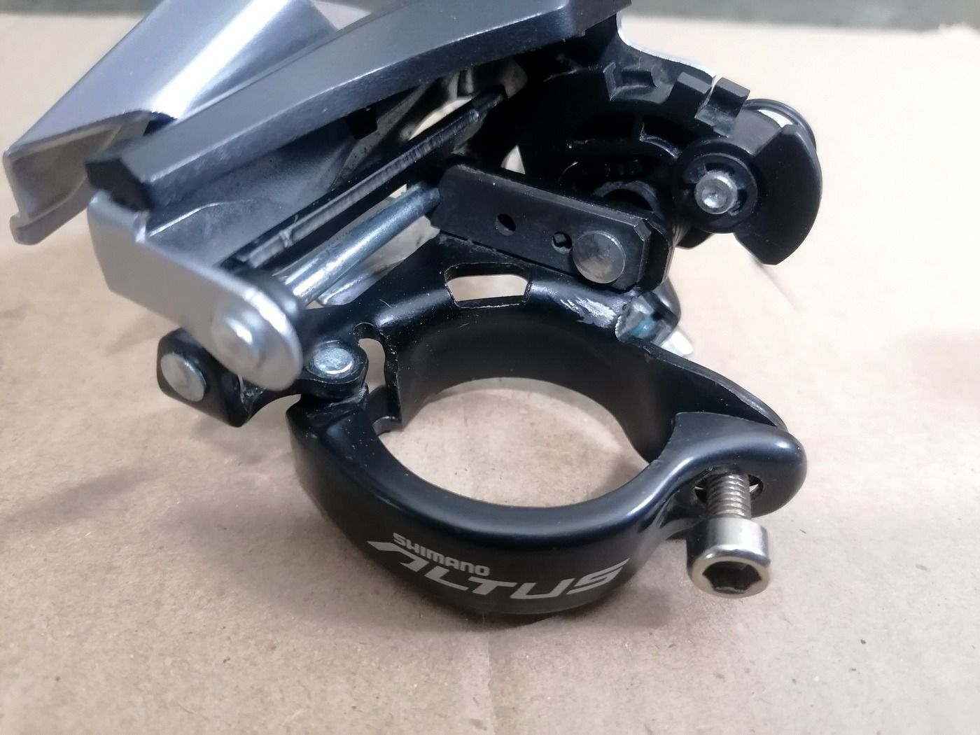 Переключатель передний Shimano Altus