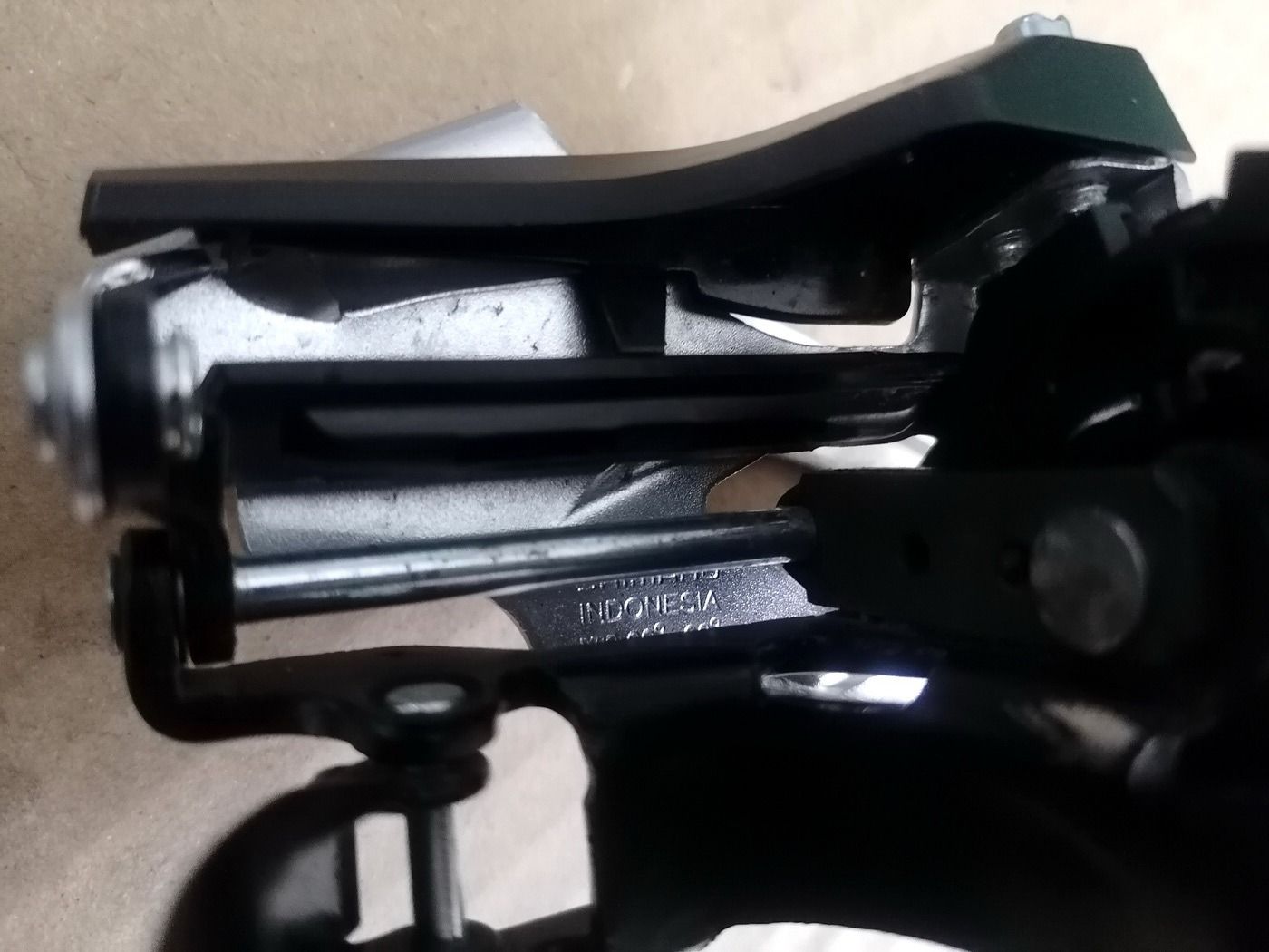 Переключатель передний Shimano Altus